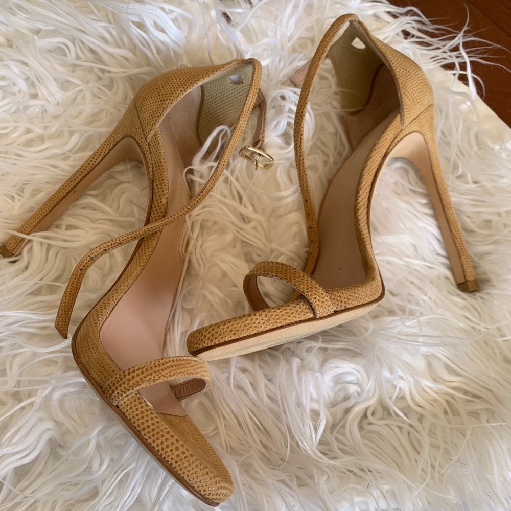 Stuart Weitzman Nudist sands in nude ostrich skin